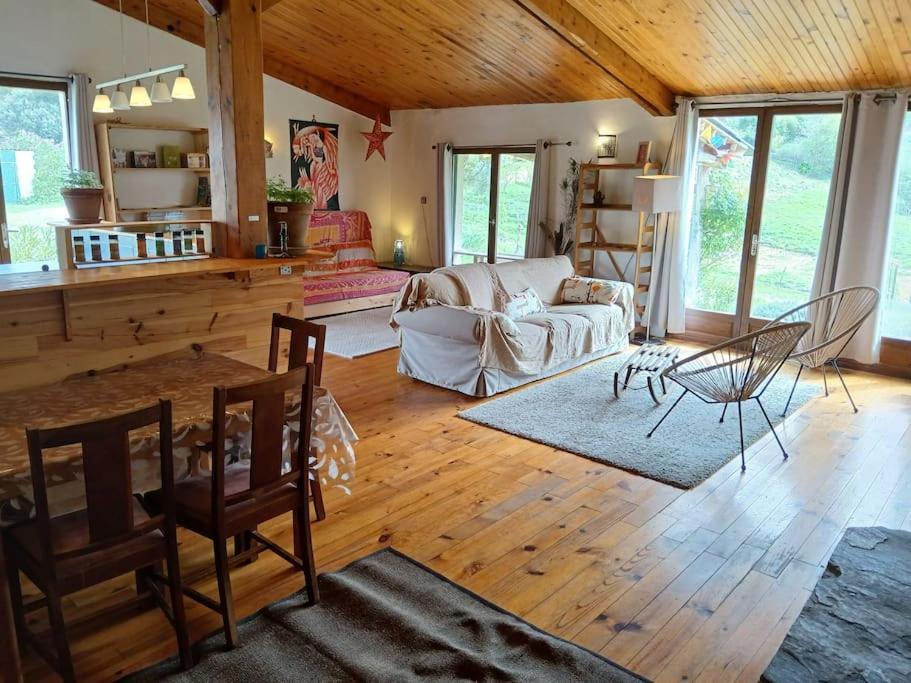 Bright Loft With Mountain And Nature View Sougraigne Extérieur photo