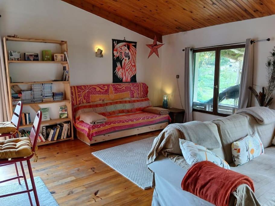 Bright Loft With Mountain And Nature View Sougraigne Extérieur photo